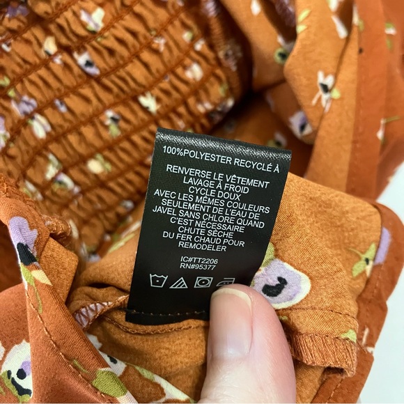 Sanctuary NWT Brown Small Floral Crop Top, Puff Sleeves - Picture 13 of 15